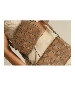 Bolso Bandolera Con Solapa Trenzada Rebeca