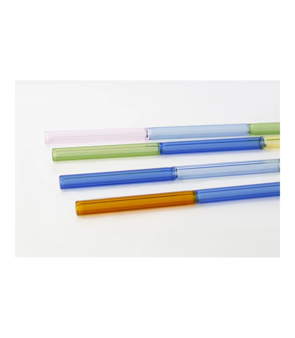 Set De 4 Pajitas Tricolor Con Cepillo Love&home