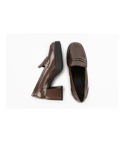 Zapato Mocasin Con Tacon Charol Mauve